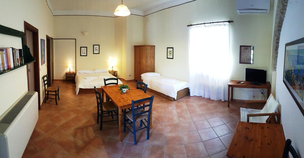 Farmstay La Morella Battipaglia Buitenkant foto