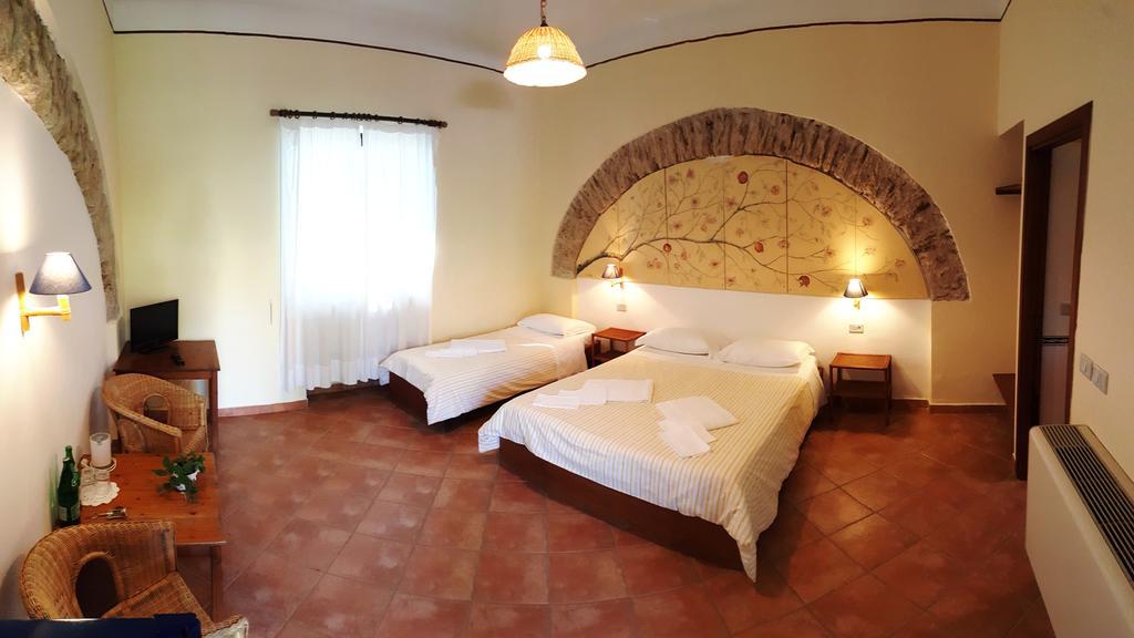 Farmstay La Morella Battipaglia Buitenkant foto