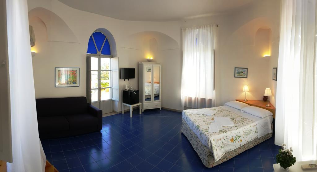 Farmstay La Morella Battipaglia Buitenkant foto